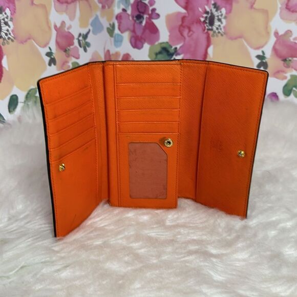 💯Authentic MCM Visetos Trifold Long Wallet🍀 - Picture 12 of 17